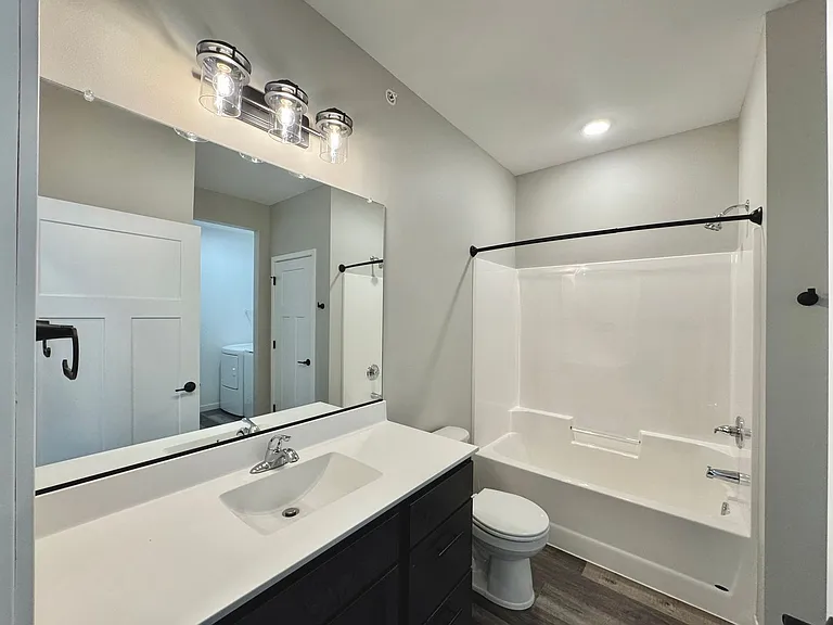 Latitude 45 — Photo 29