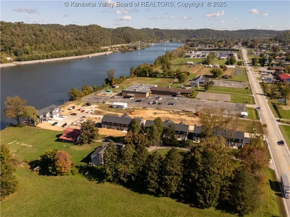 45 Jordon Dr, Winfield, WV 25213