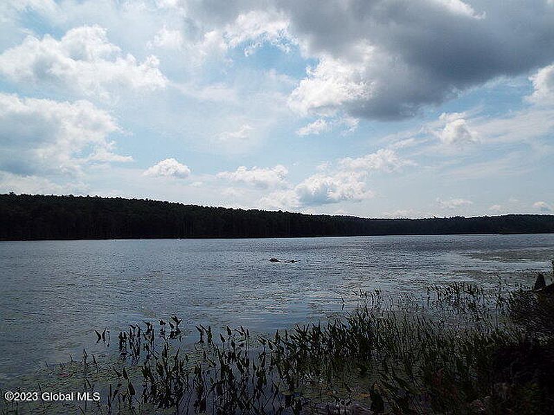 5th image of L31 Lake Edward EXT Road