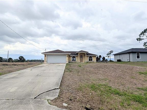 2nd image of 3017 S Balsam CIR