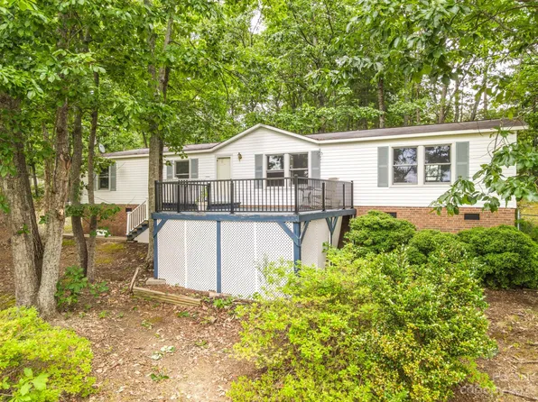 1208 Harbin Ct, Bessemer City, NC 28016