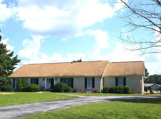 231 Oakley Dr, Crossville, TN 38555