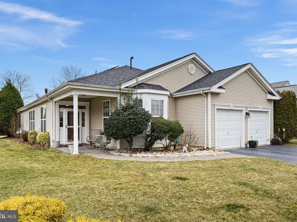 114 Minuteman Cir, Allentown, NJ 08501