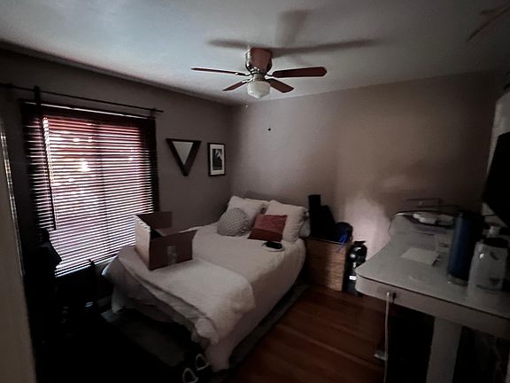3rd image of 3300 3300idaho St