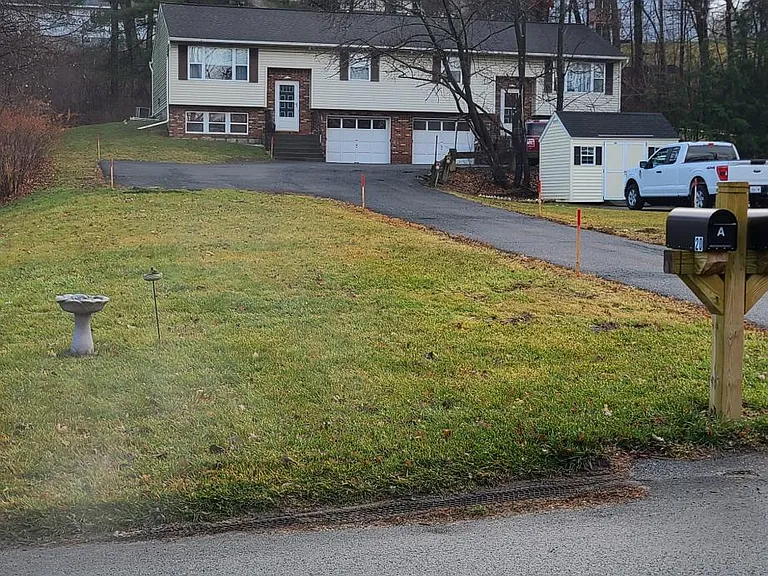 20B Waterford Ave — Photo 3