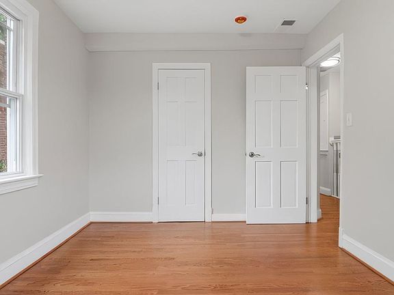 4th image of 2708 Minnesota Ave SE