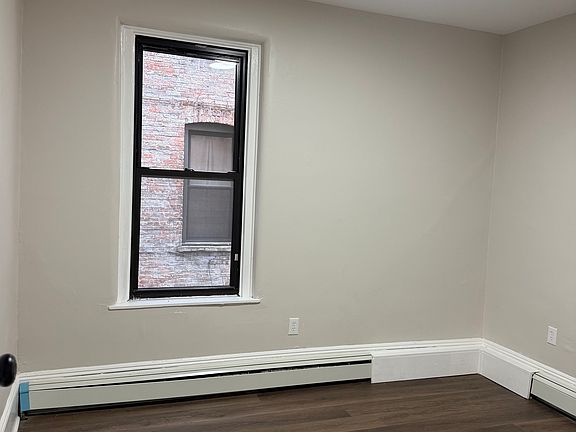 4th image of 171 Ocean Ave #1