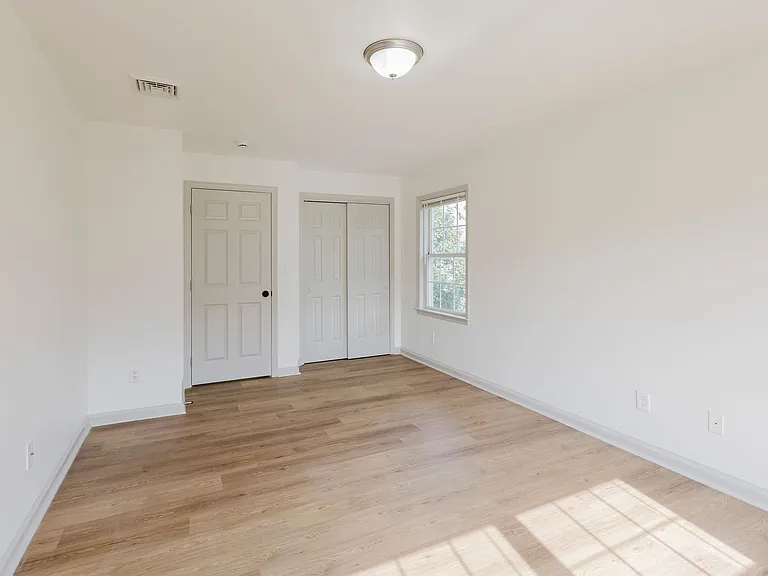 2591 Washington St #1 — Photo 6