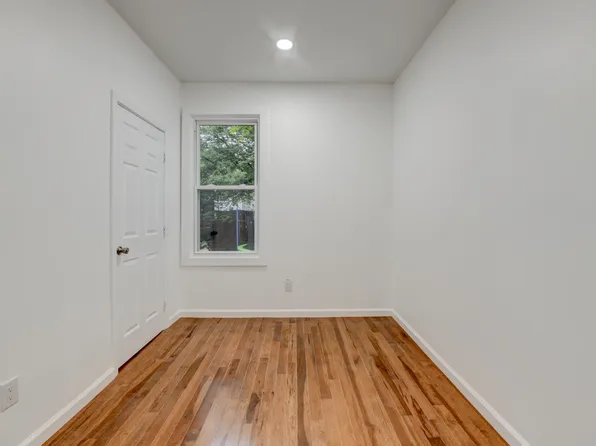 37 Logan Avenue image 11 of 30