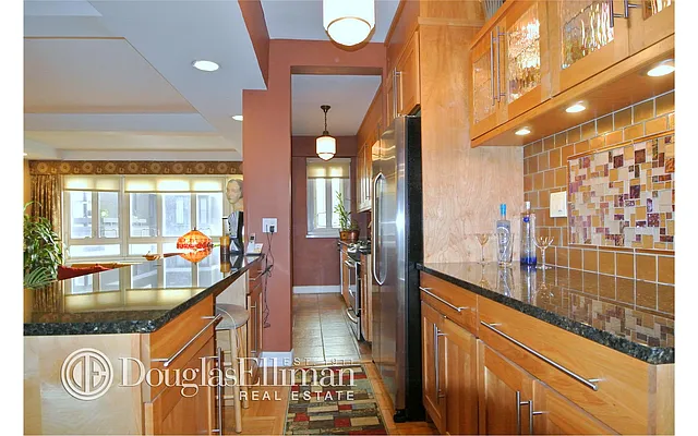 Sold by Douglas Elliman | media 17