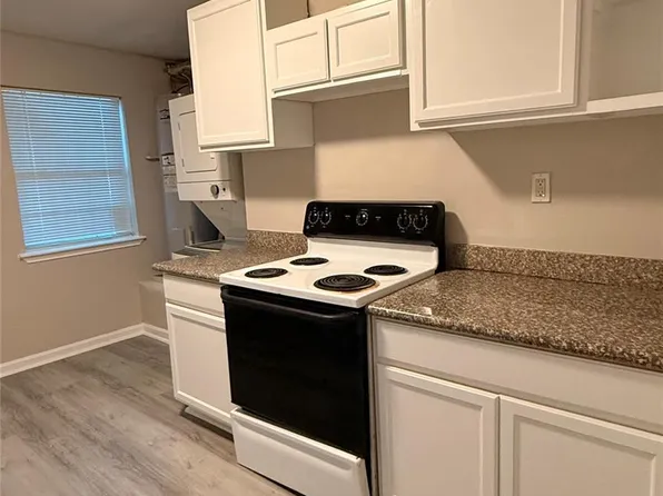 2619 Canfield St APT 2, Houston, TX 77004
