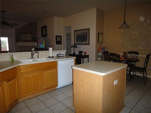 5th image of 3001 Cantura Dr
