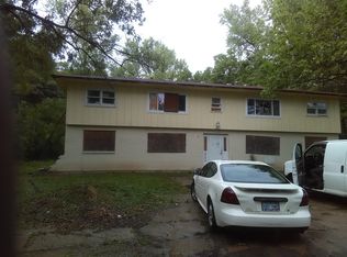 5566 Freeman Ave, Kansas City, KS 66102