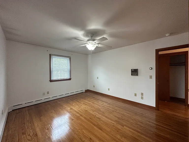 152 Evarts St — Photo 12
