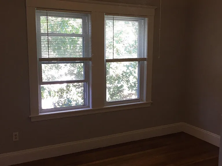 38 Boynton St #6 — Photo 11