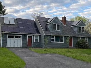 19 Van Meter Dr, Amherst, MA 01002