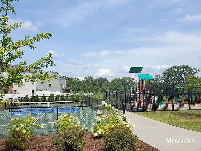 349 Silicon Dr — Photo 39