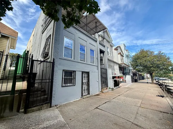 1347 Taylor Avenue, Bronx, NY 10472