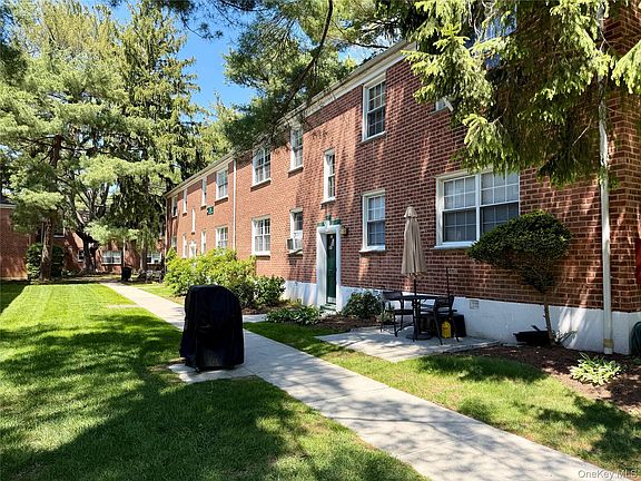 2nd image of 182 Pinewood Road #24