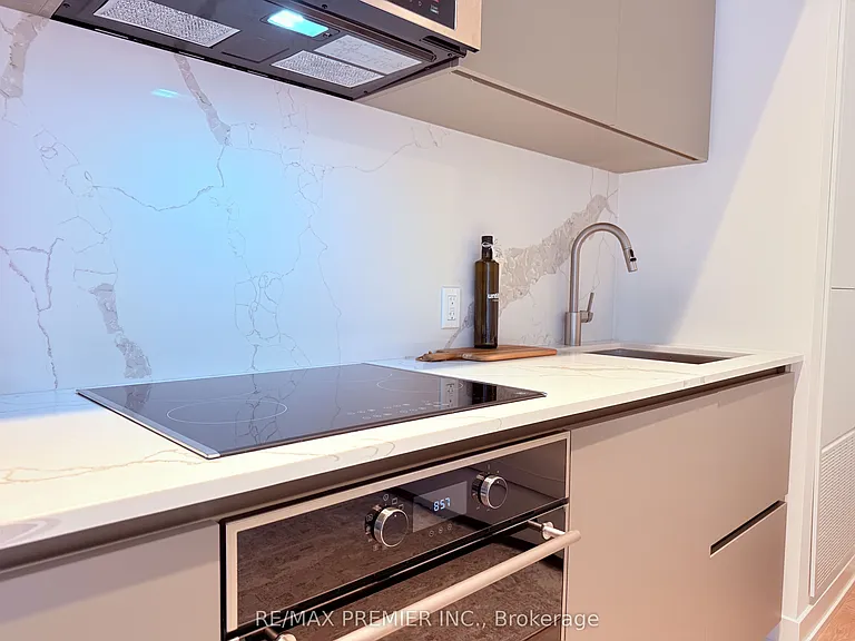 110 Broadway Ave #410S — Photo 8