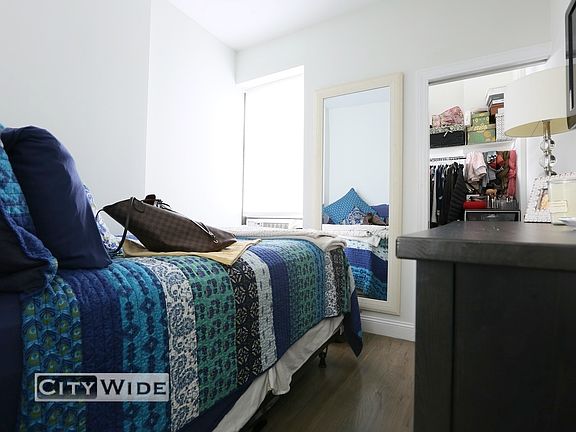 3rd image of 333 E 13th St #18