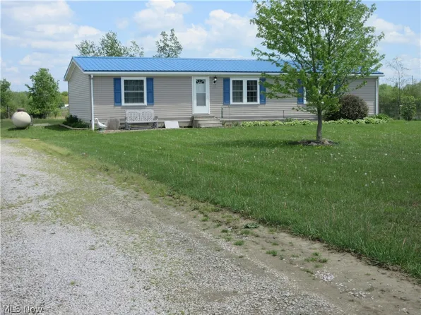 5232 Russell Rd, Andover, OH 44003