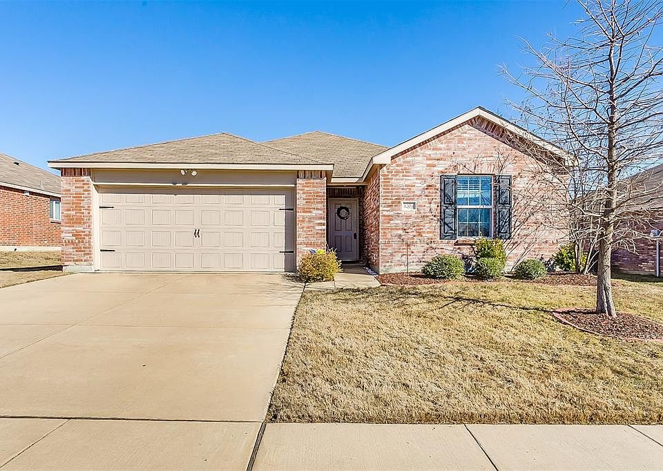 1st image of 1204 Foxglove Ln