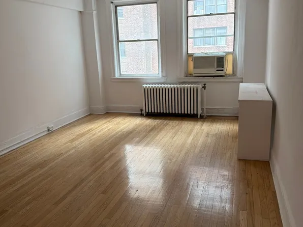 150 East 39th Street image 1 of 6