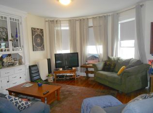 5 Newton St APT 2, Cambridge, MA 02139