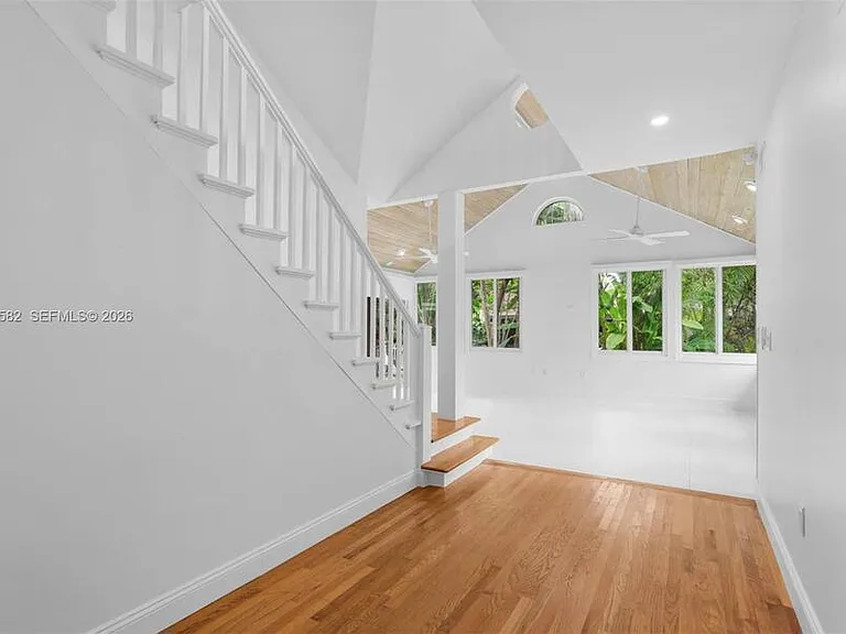 3945 Loquat Ave — Photo 12