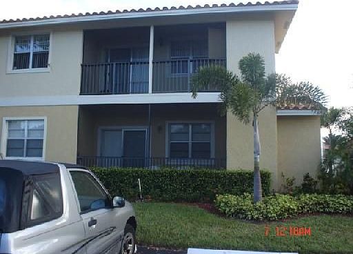 1st image of 1253 SW 46th Ave APT 1605