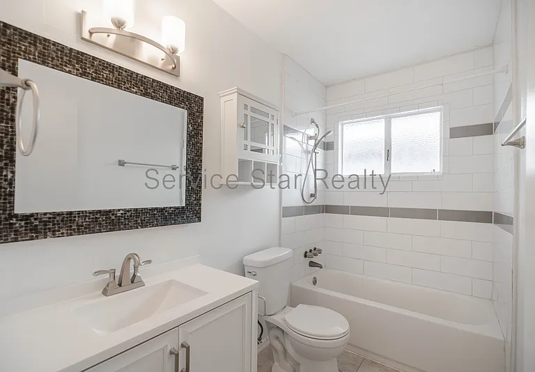 102 W Maryland Ave #D2 — Photo 13