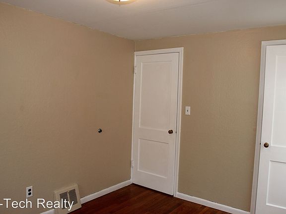 5th image of 4177 W 143rd St