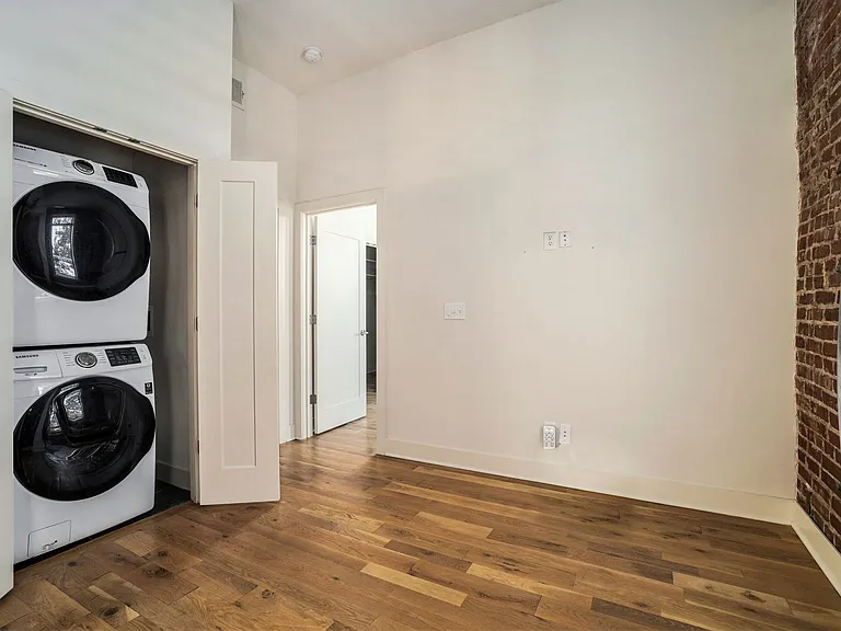 435 Westport Rd #302 — Photo 58