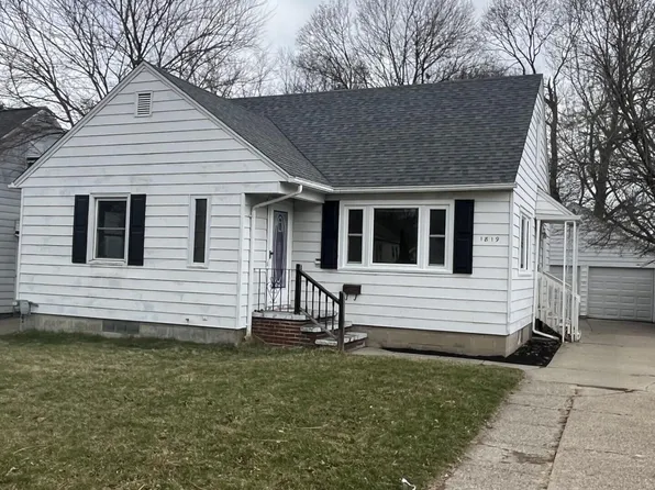 1819 Alpha St, Lansing, MI 48910
