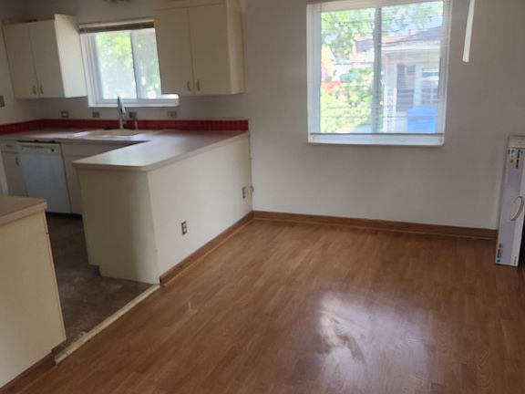 5th image of 20736 Crestmont Ln
