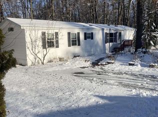 142 Yale St, Newmarket, NH 03857