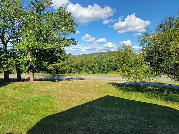 5th image of 292 Brentwood Dr