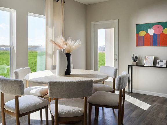 Mojito Model Dining Room