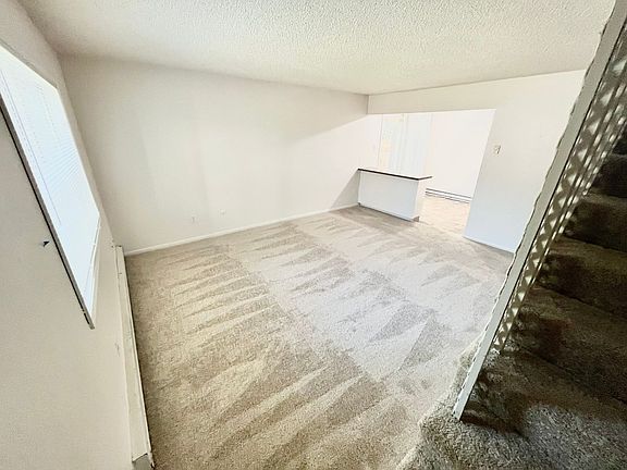 3rd image of 5929 NE Lombard St APT 1