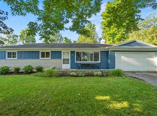 2011 Graham Dr, Fort Wayne, IN 46818