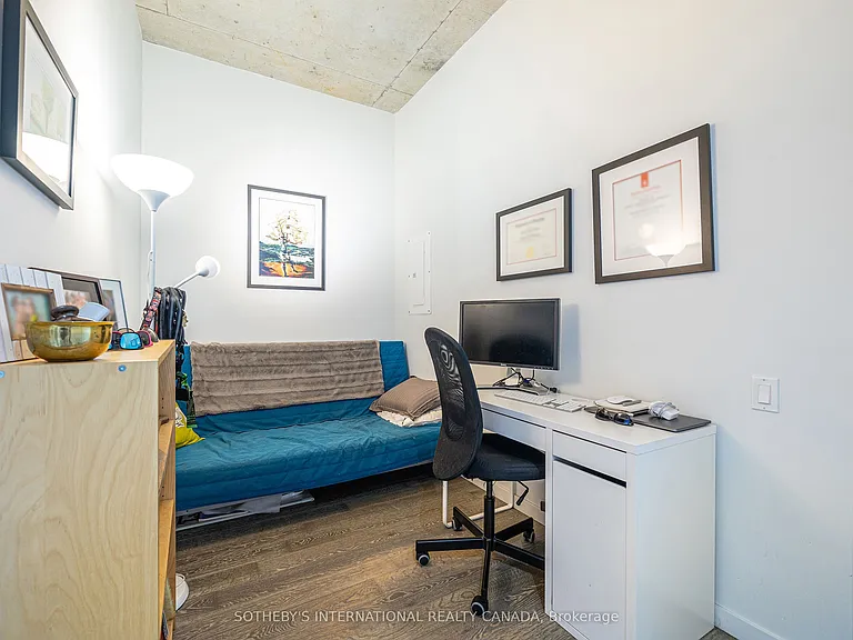 383 Sorauren Ave #807 — Photo 5