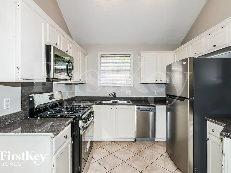 6426 New World Dr — Photo 7