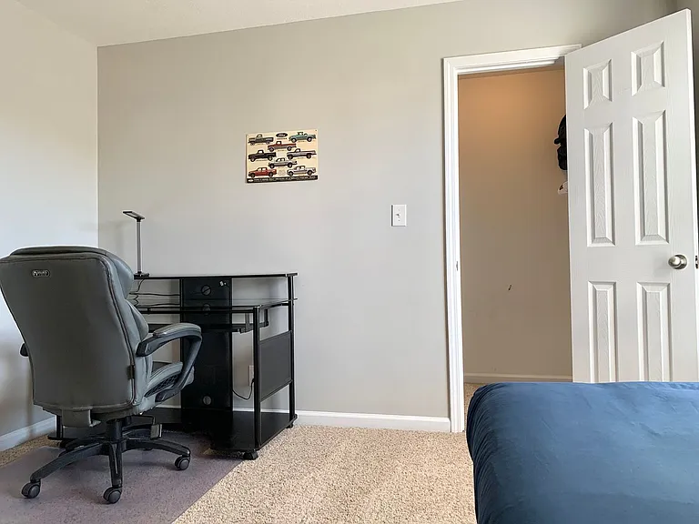 556 Oakmont Dr — Photo 20