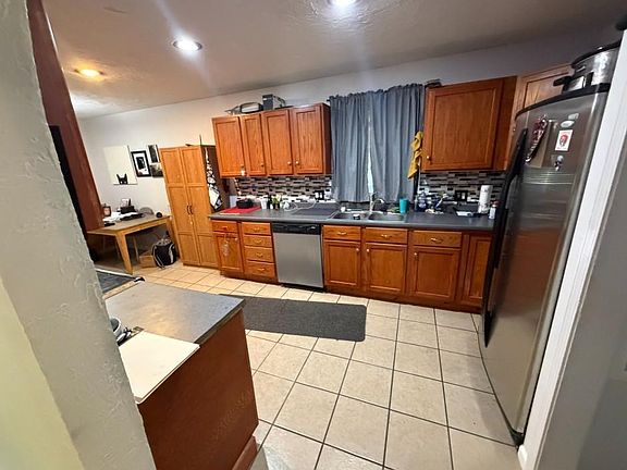 5th image of 8200 E 133rd Ter