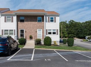 15 Scenery Ln, Johnston, RI 02919