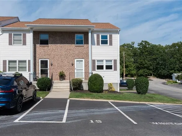 15 Scenery Ln, Johnston, RI 02919