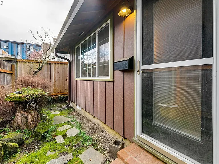 3304 SE 15th Ave — Photo 3