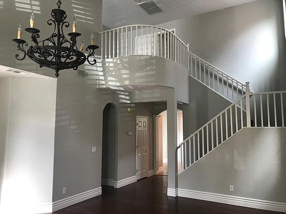 3rd image of 11275 Dolcetto Dr