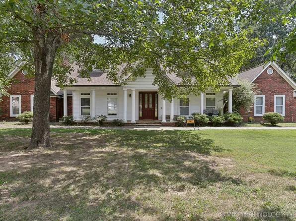 13412 Hickory Dr, Claremore, OK 74019